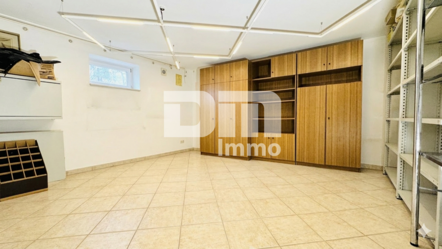 (R)eserviert!Modernisierte 1 bis 2 Familien Stadtvilla mit Maisonettewohnung in Traumlage - Souterrain Lagerraum